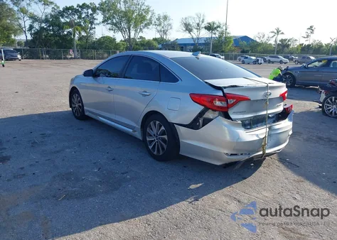 2015 Hyundai Sonata Sport z USA, uszkodzony, nr VIN 5NPE34AF1FH113426